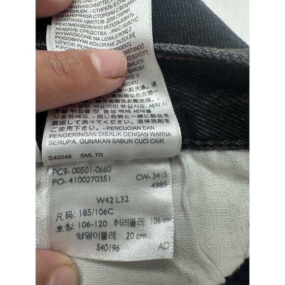 LEVI LEVIS 501 STRAIGHT MENS BLACK DENIM BUTTON FLY JEANS SIZE 42 X 32 RED TAB - Picture 5 of 7